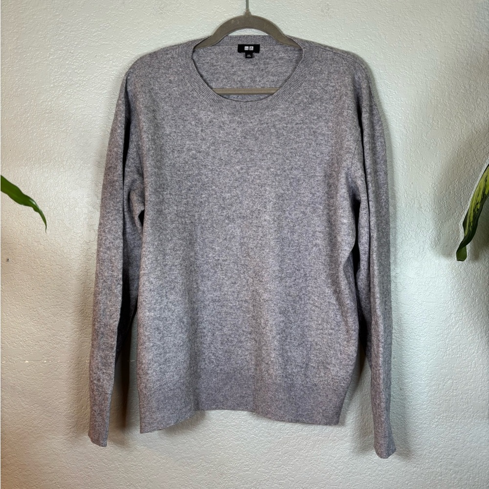 Uniqlo Cashmere Classic Crewneck Preppy Grey Cozy Lightweight Warm Sweater XXL